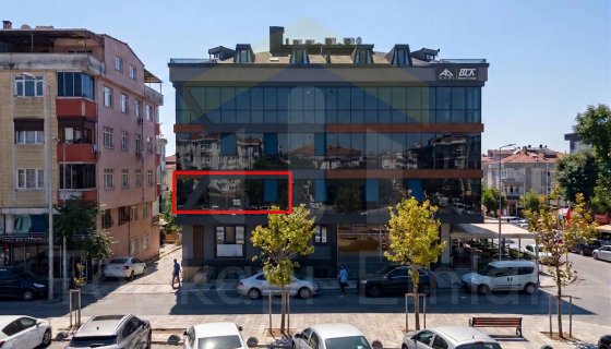 BAHÇELİEVLER ÇALIŞLAR CAD. ÜZERİNDE / EŞSİZ KONUM / 2+1 / 95m² / KİRALIK OFİS